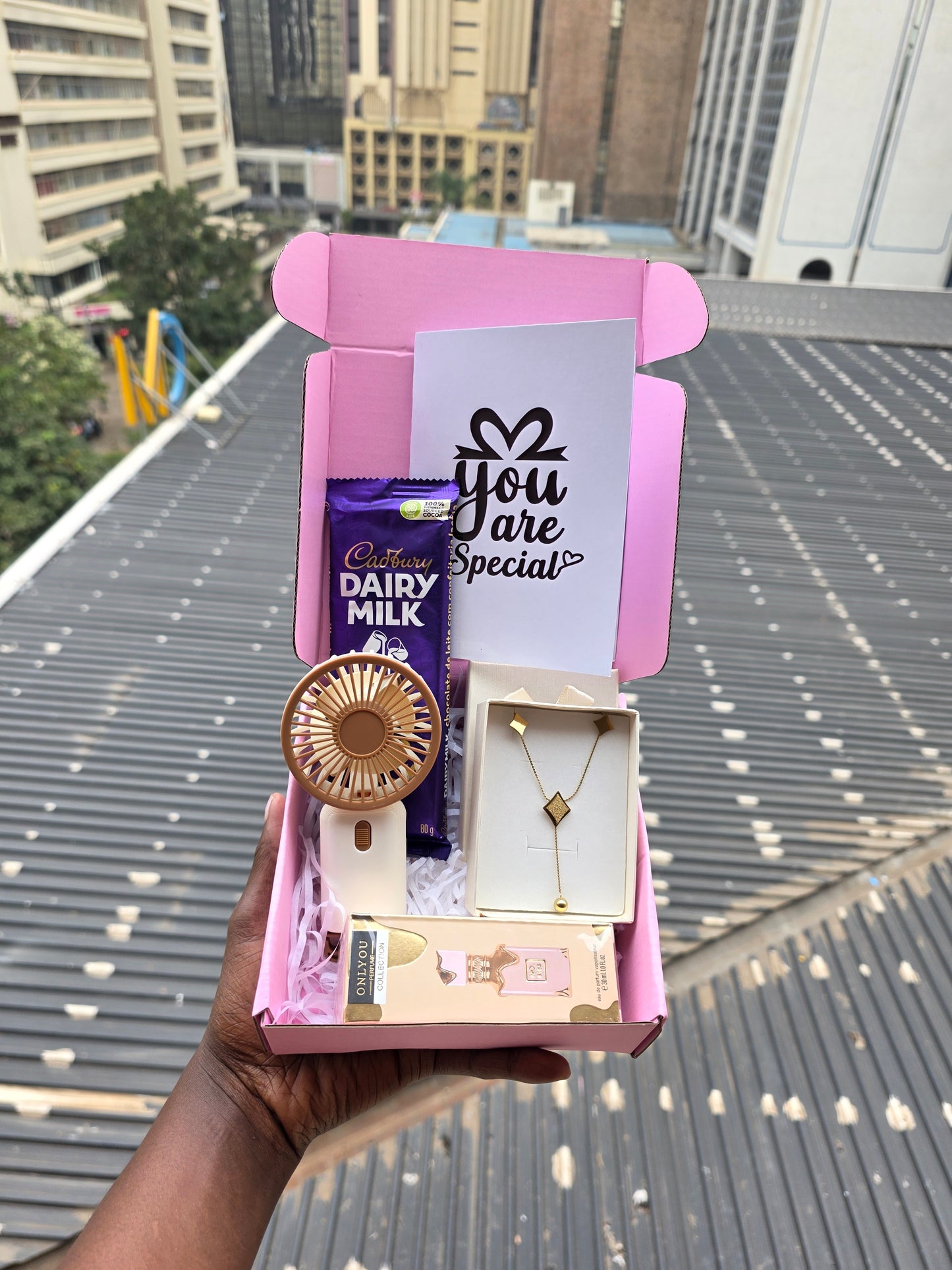 FUN,PERFUME & NECKLACE