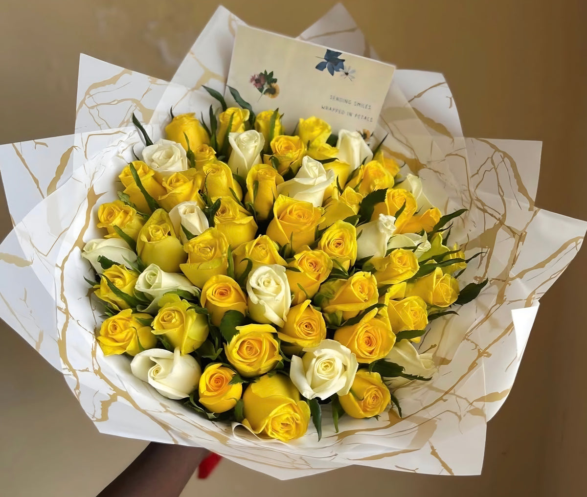 50YELLOW & WHITE