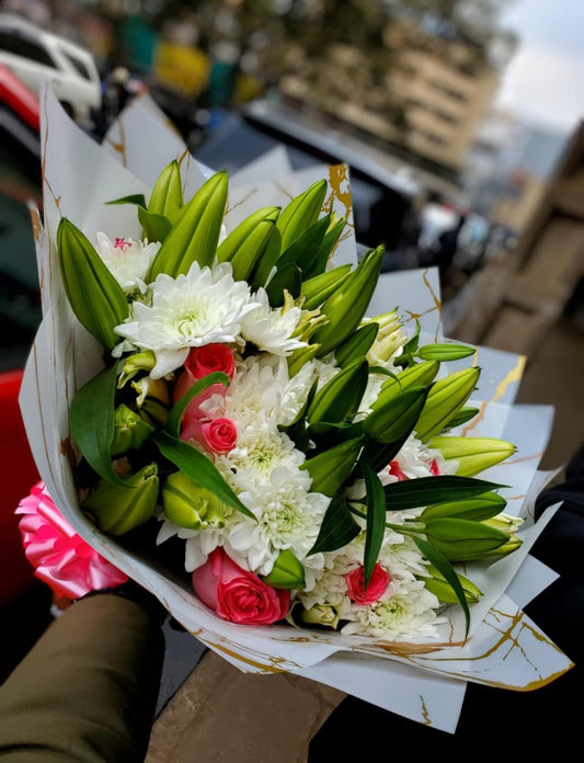 LILIES BOUQUET