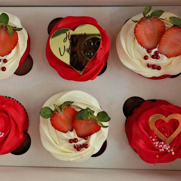 VALENTINE'S CUPCAKES